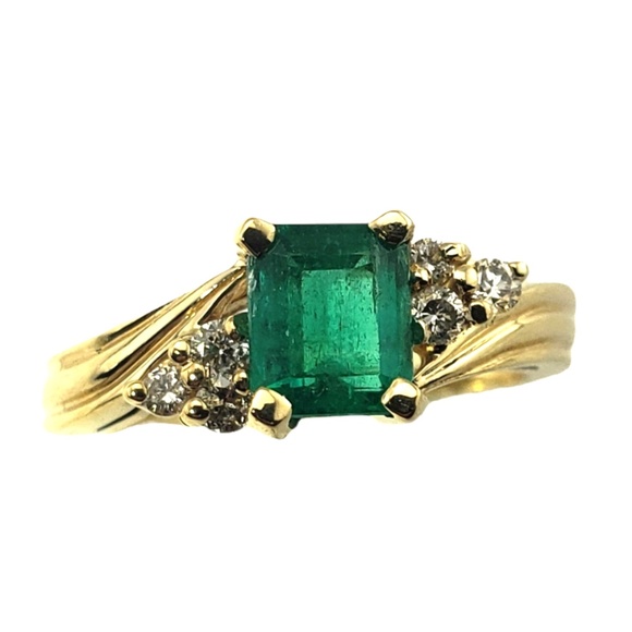 Vintage 14 Karat Yellow Gold Emerald and Diamond Ring Size 5 #13015 - Picture 1 of 5